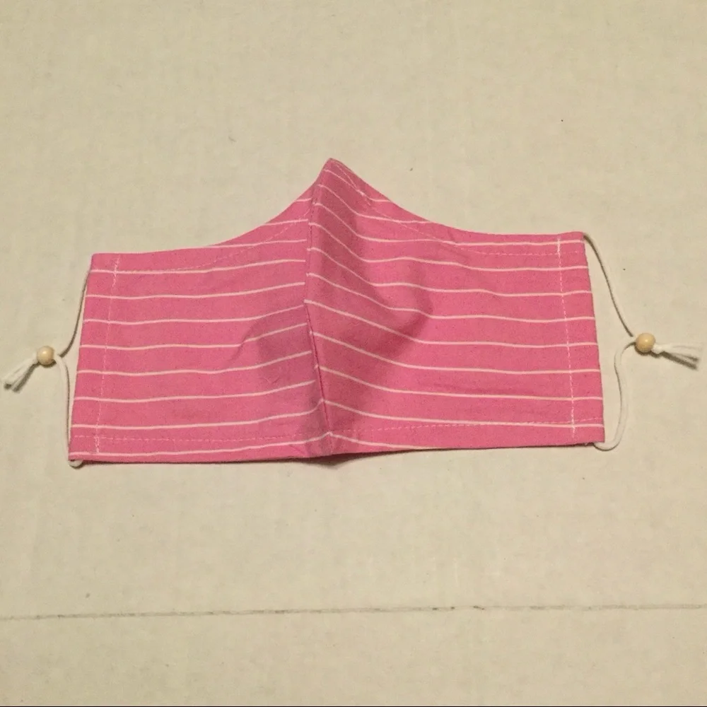 Lilly Pulitzer Cone Shape Face Mask Pink White NEW